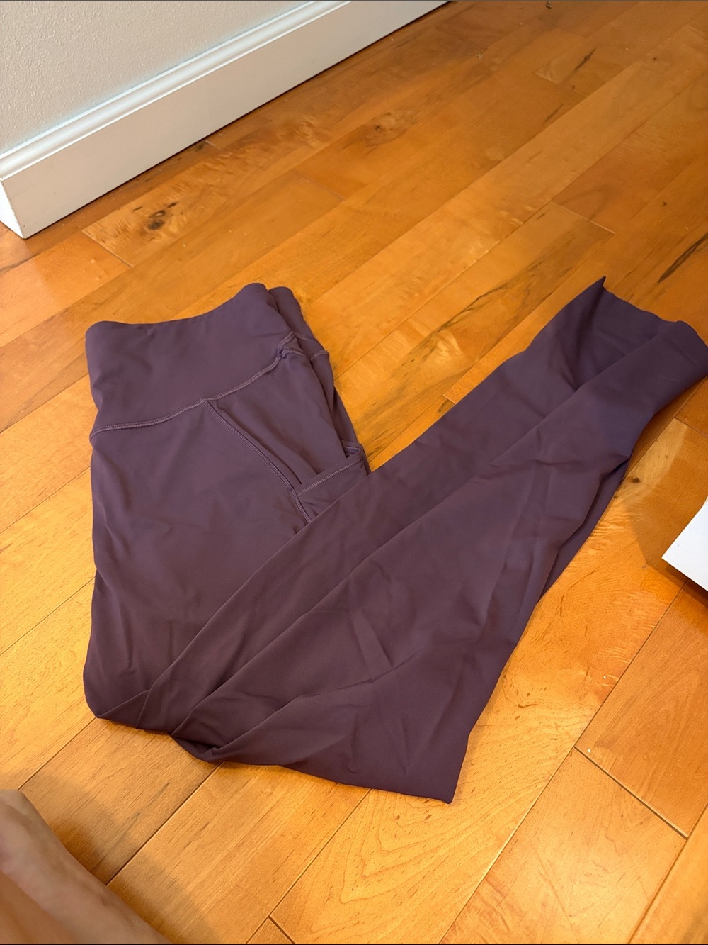 Lululemon high Waist Active Leggings in Deep Plum size 12